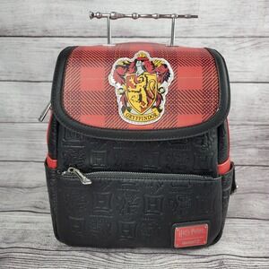 Loungefly x Harry Potter Gryffindor Elder Wand Mini Backpack